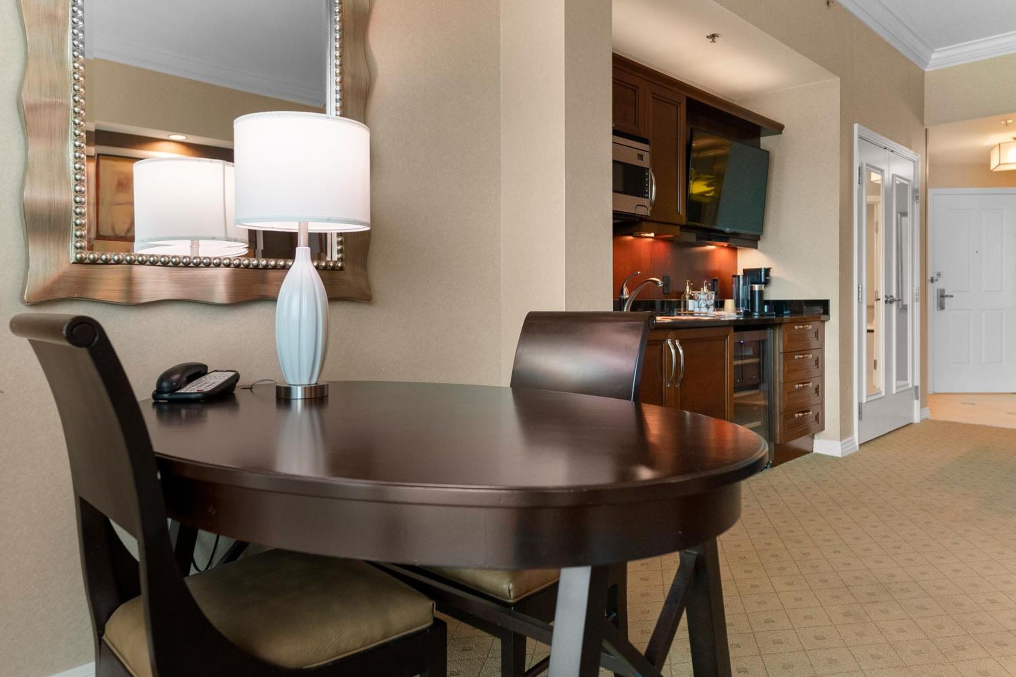 Lucky Gem Penthouse & Luxury Suites At Signature Resort, Balcony Strip View 2605 拉斯维加斯 外观 照片